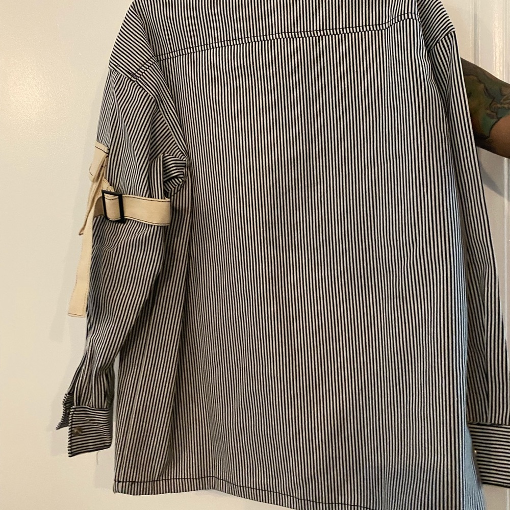 Mnml Pullover Jacket - image 2